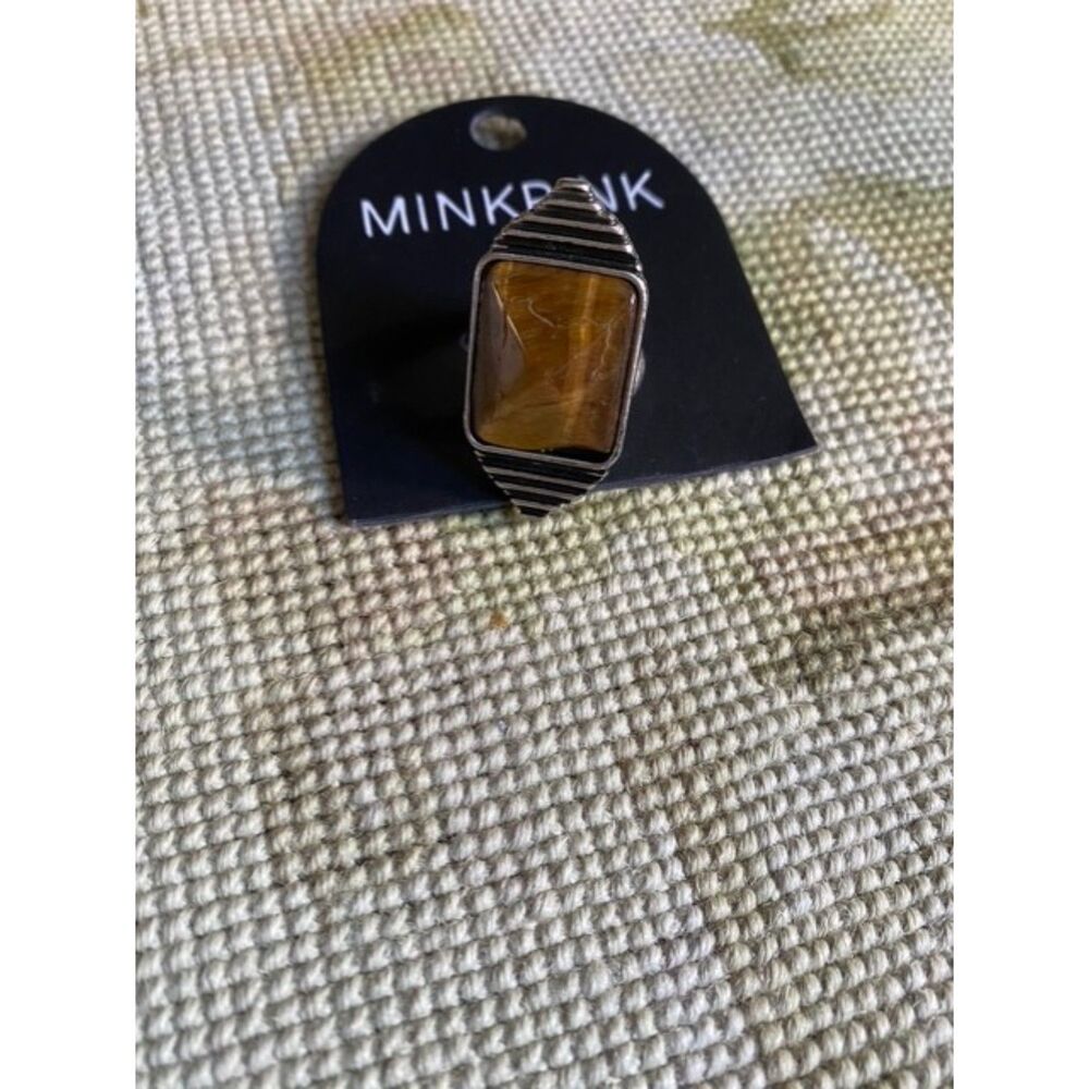NWT MINKPINK Eye Of The Tiger Pyramid Ring